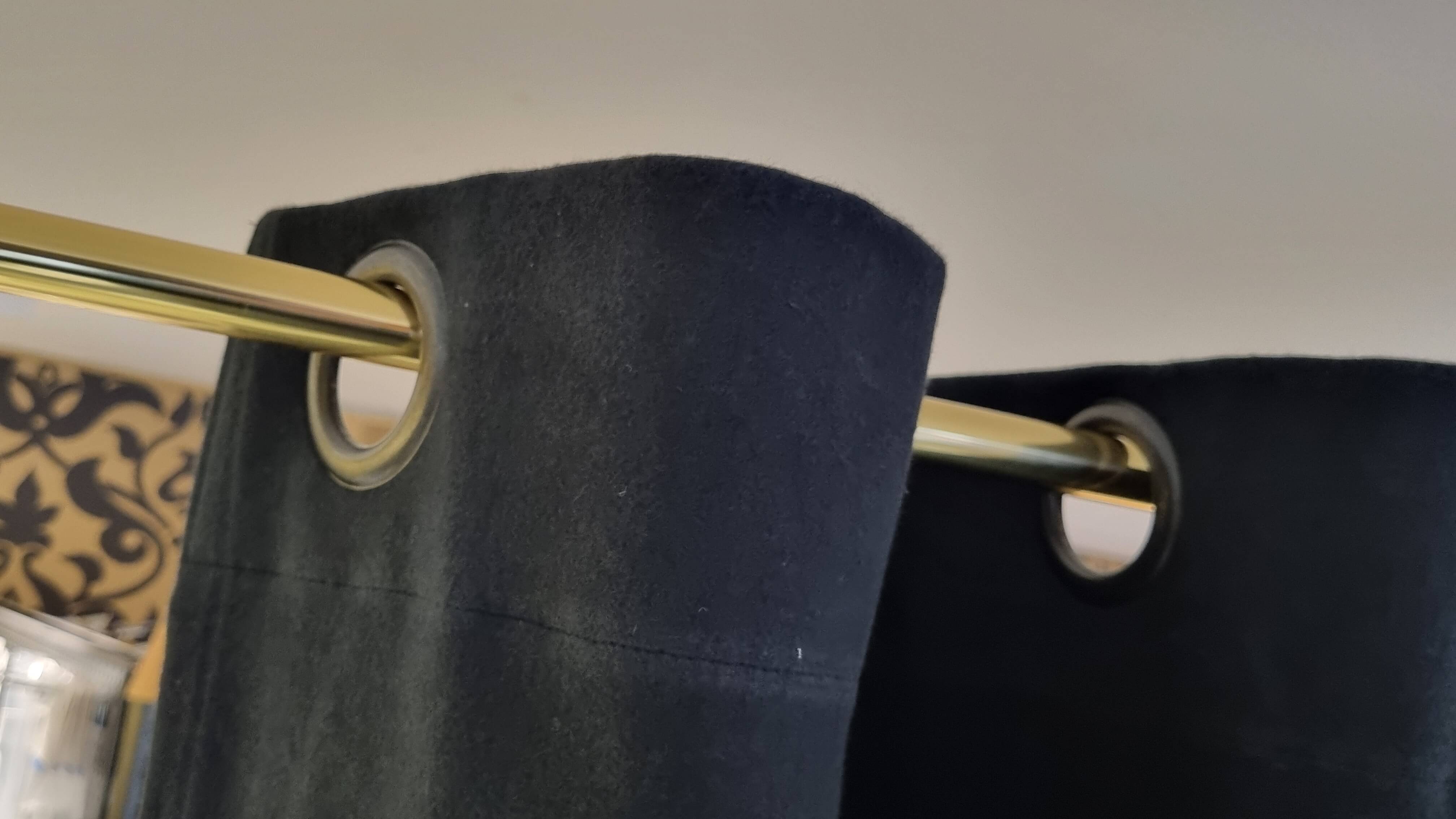 Sound und Kälteblockervorhang nach Maß bis 270 cm hoch Sound und Kälteblockervorhang nach Maß bis 270 cm hoch