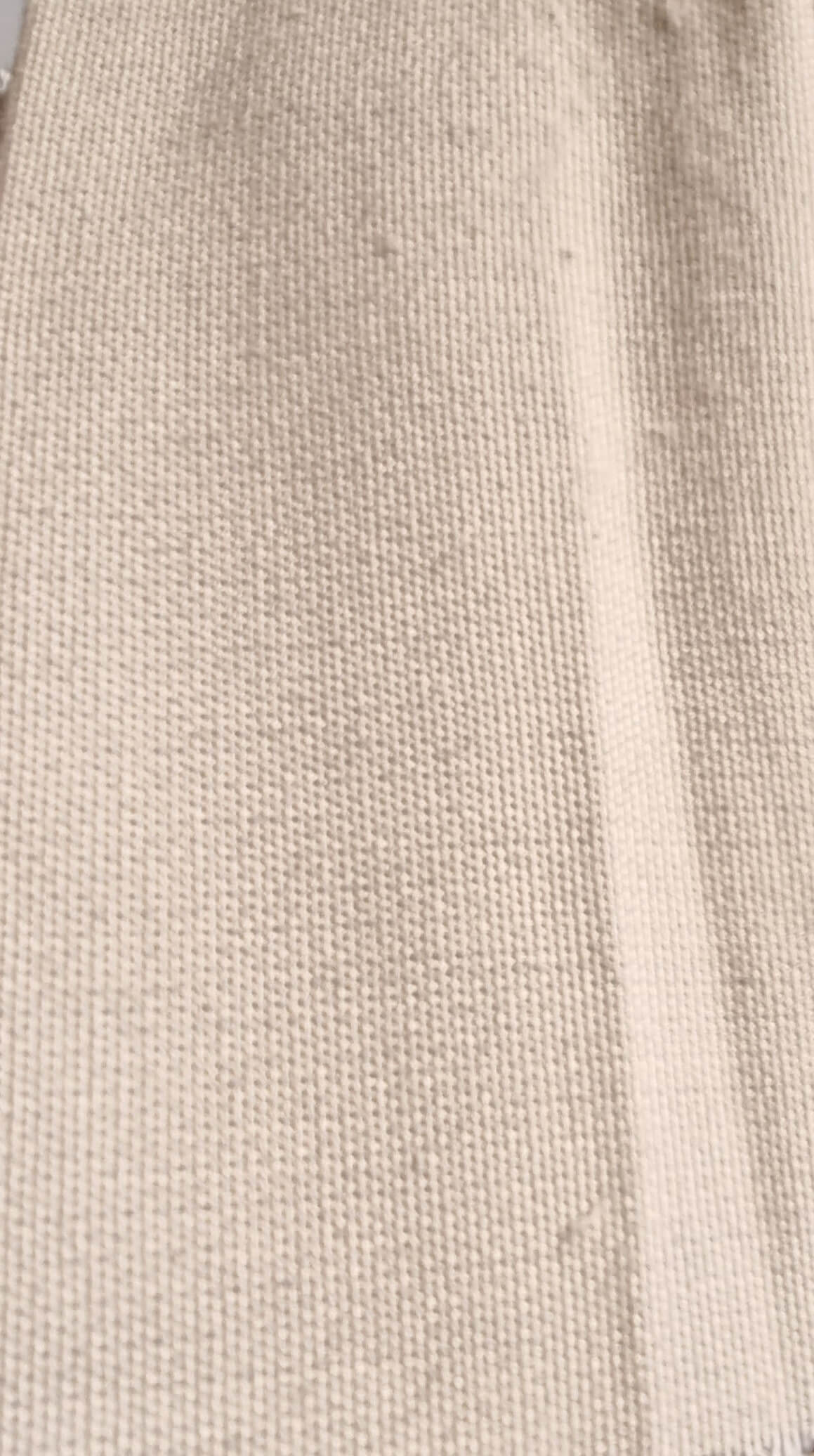 Stoff in Leinenoptik – natürlich & dekorativ Stoff in Leinenoptik – strukturierte Oberfläche für Außenvorhänge und Dekoration