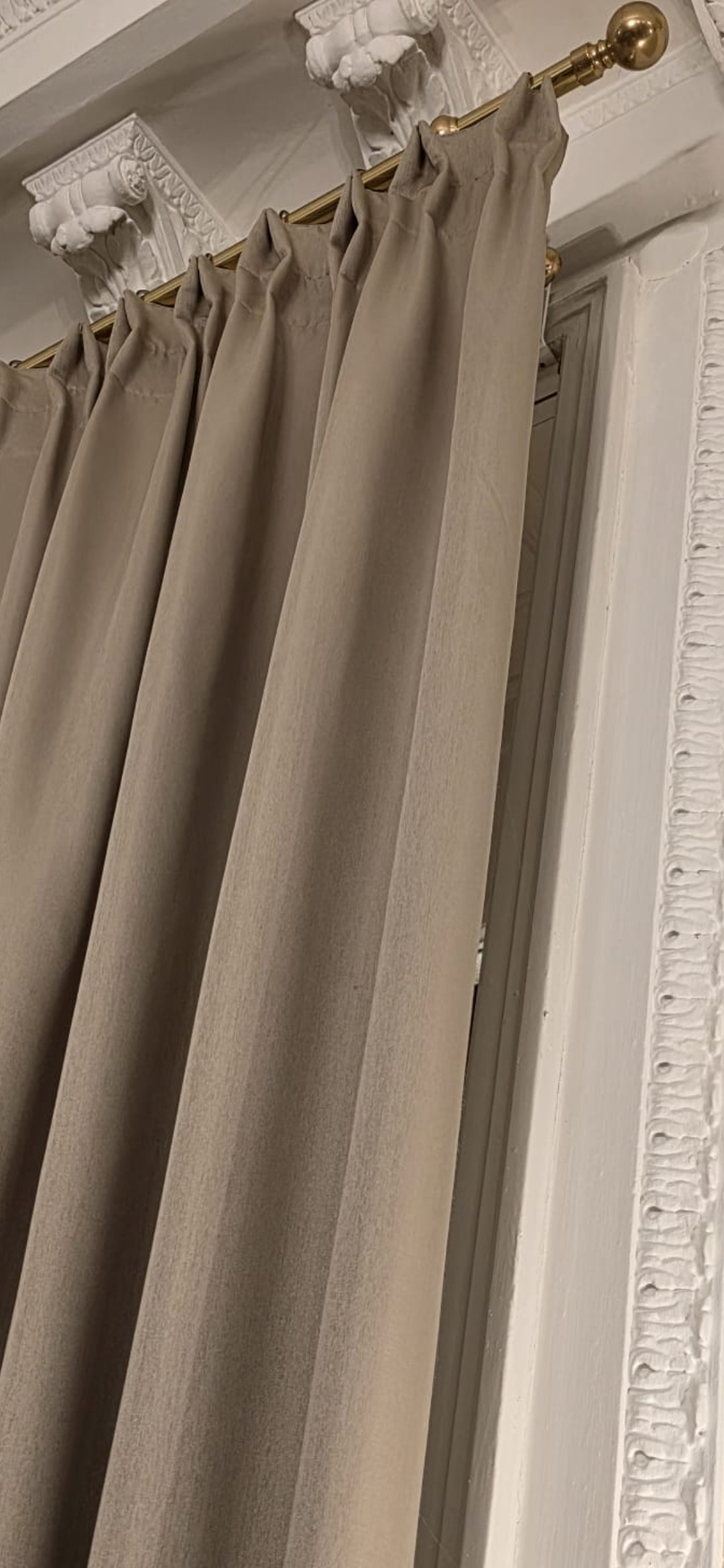 Gardinenstange Messing 28 mm Modell Ferdinand III Rohr glatt Gardinenstange Messing 28 mm Modell Ferdinand III Rohr glatt