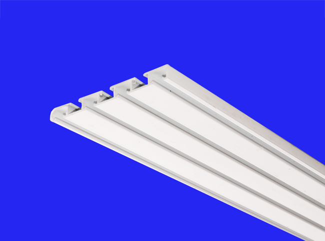 44_1 Gardinenschiene 3 - 4 läufig / Flächenvorhangschiene